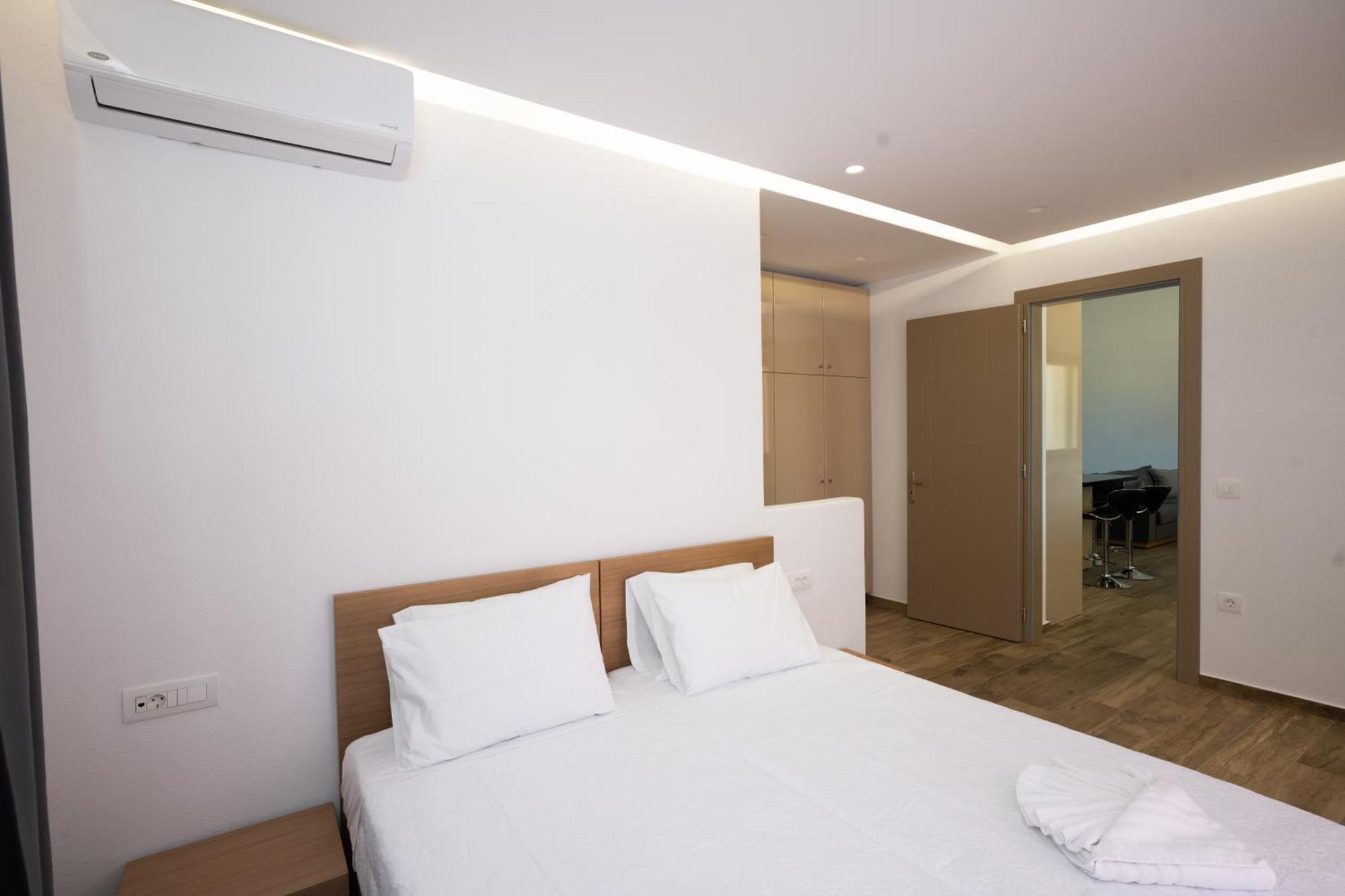 Maistros Apartments Mykonos Фтелия Экстерьер фото
