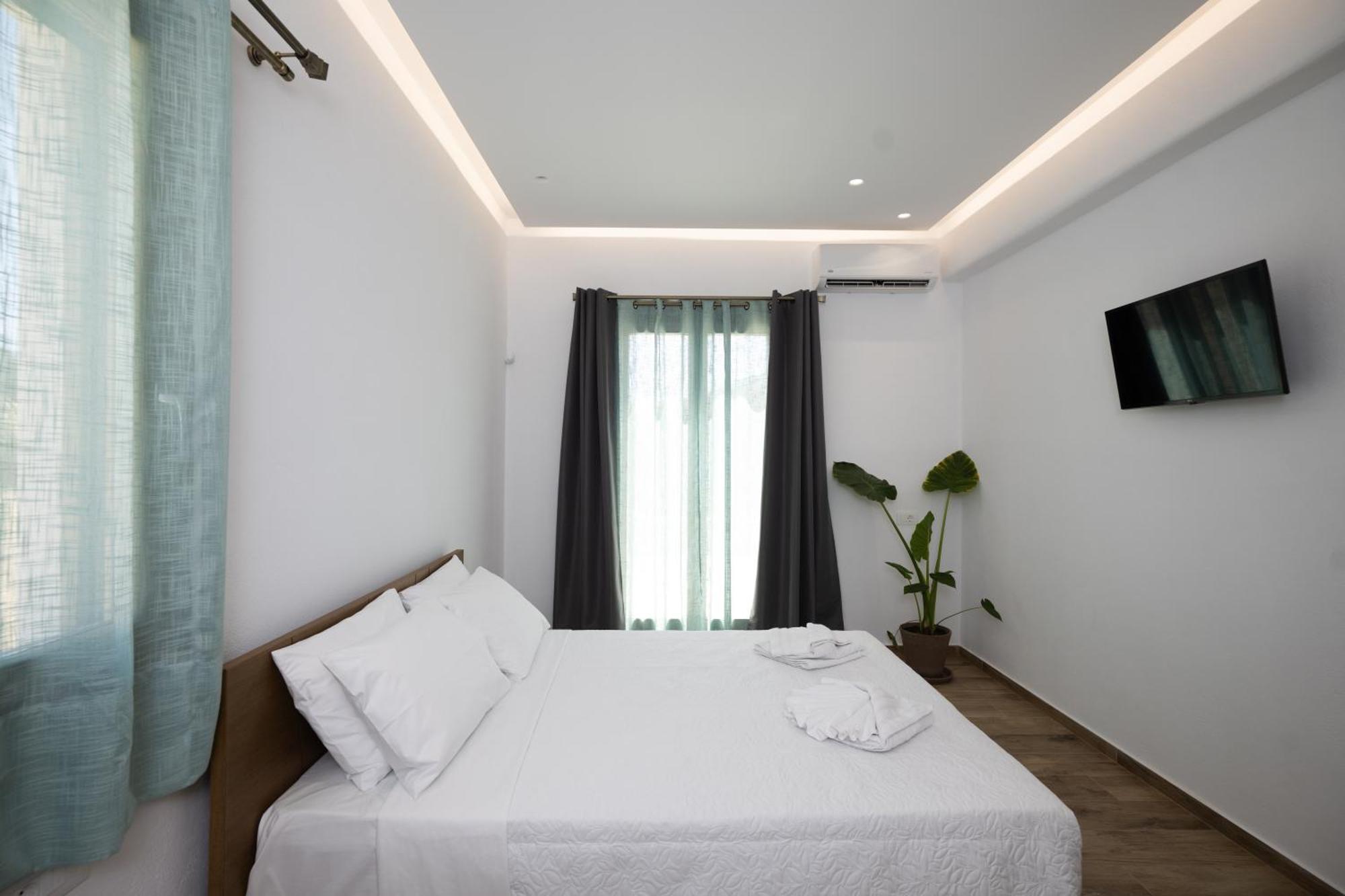 Maistros Apartments Mykonos Фтелия Экстерьер фото