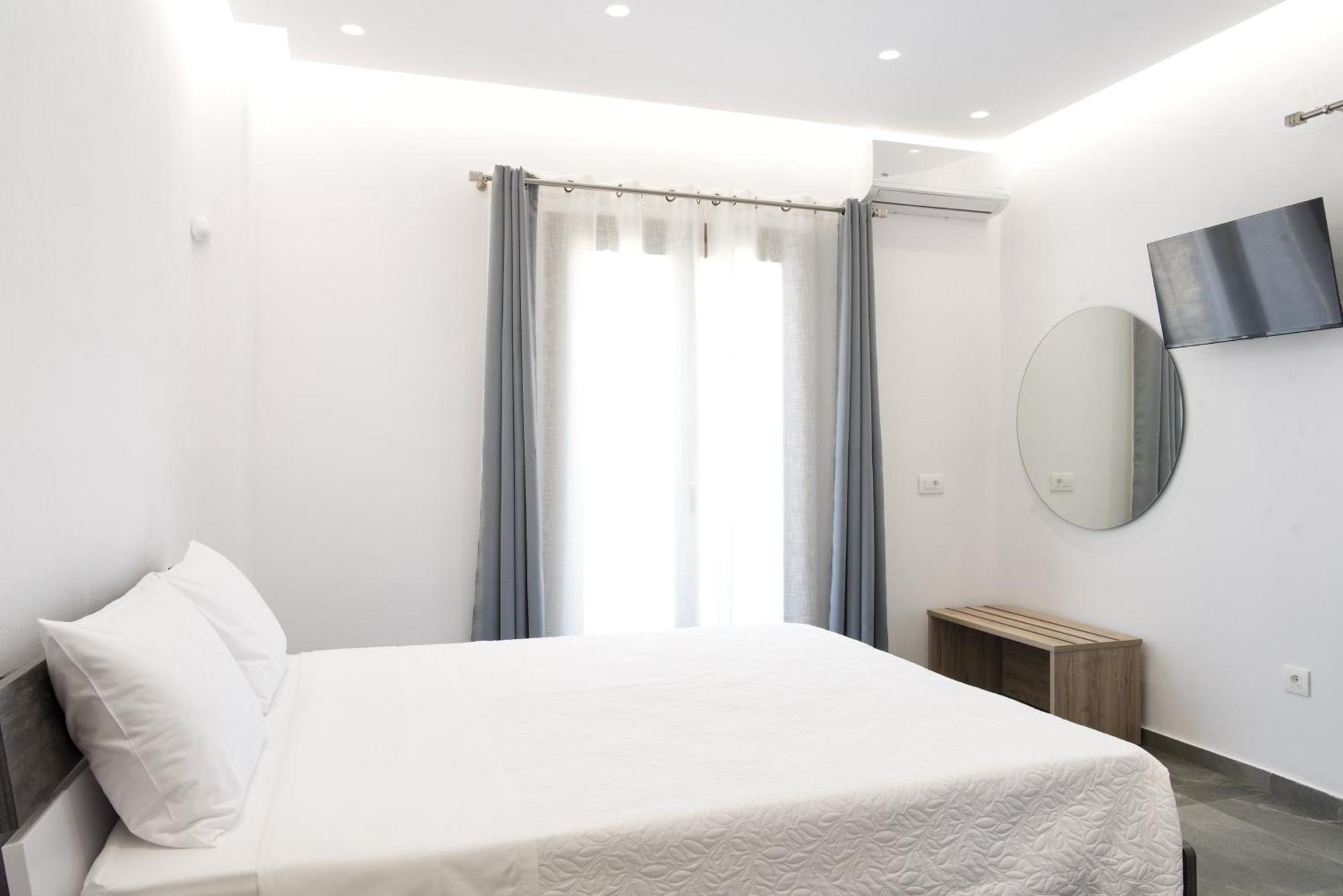 Maistros Apartments Mykonos Фтелия Экстерьер фото