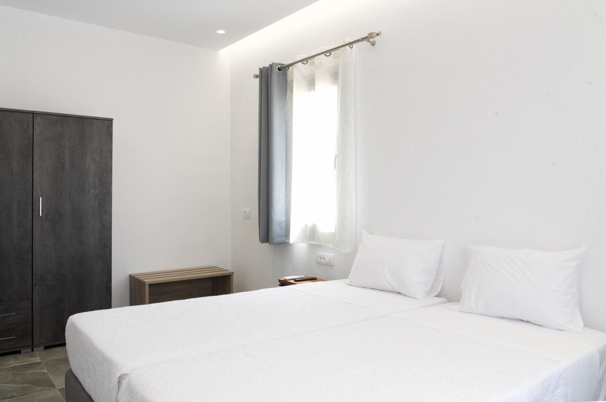 Maistros Apartments Mykonos Фтелия Экстерьер фото